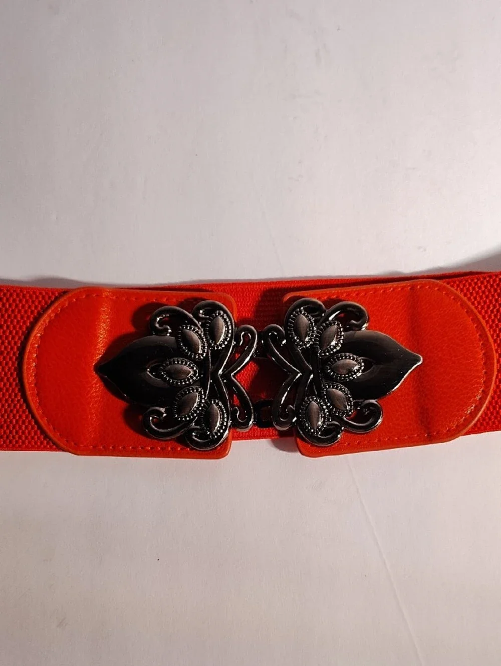 Red Elastic Women's Sz M/L Streachy Waist Belt Decorative Black Floral Buckle WM